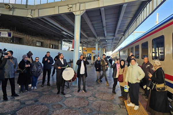 Turistik Diyarbakır Ekspresi’nin ilk durağı Malatya oldu