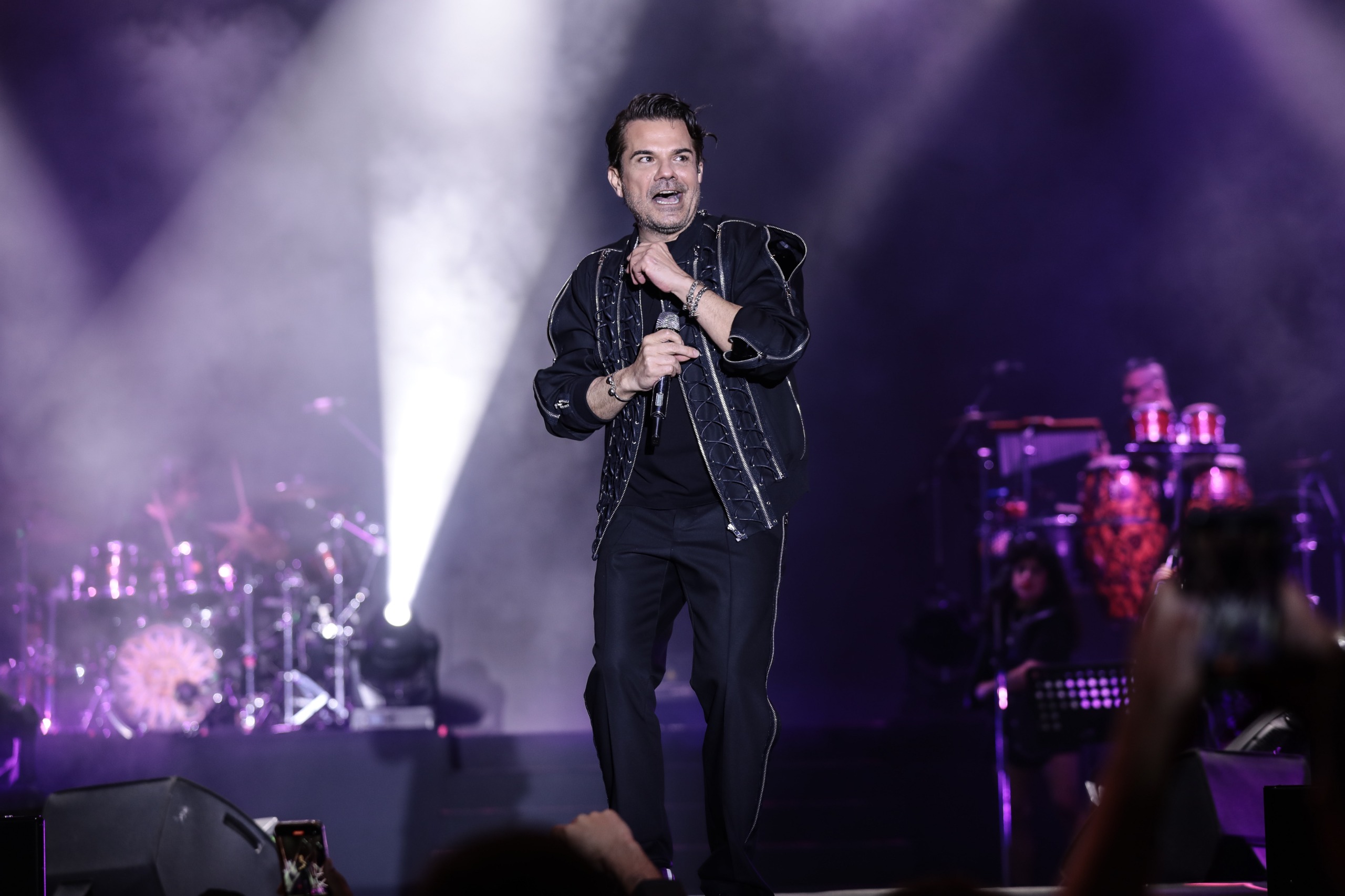 Uluslararası Manisa Mesir Macunu Festivali’nde Kenan Doğulu konseri