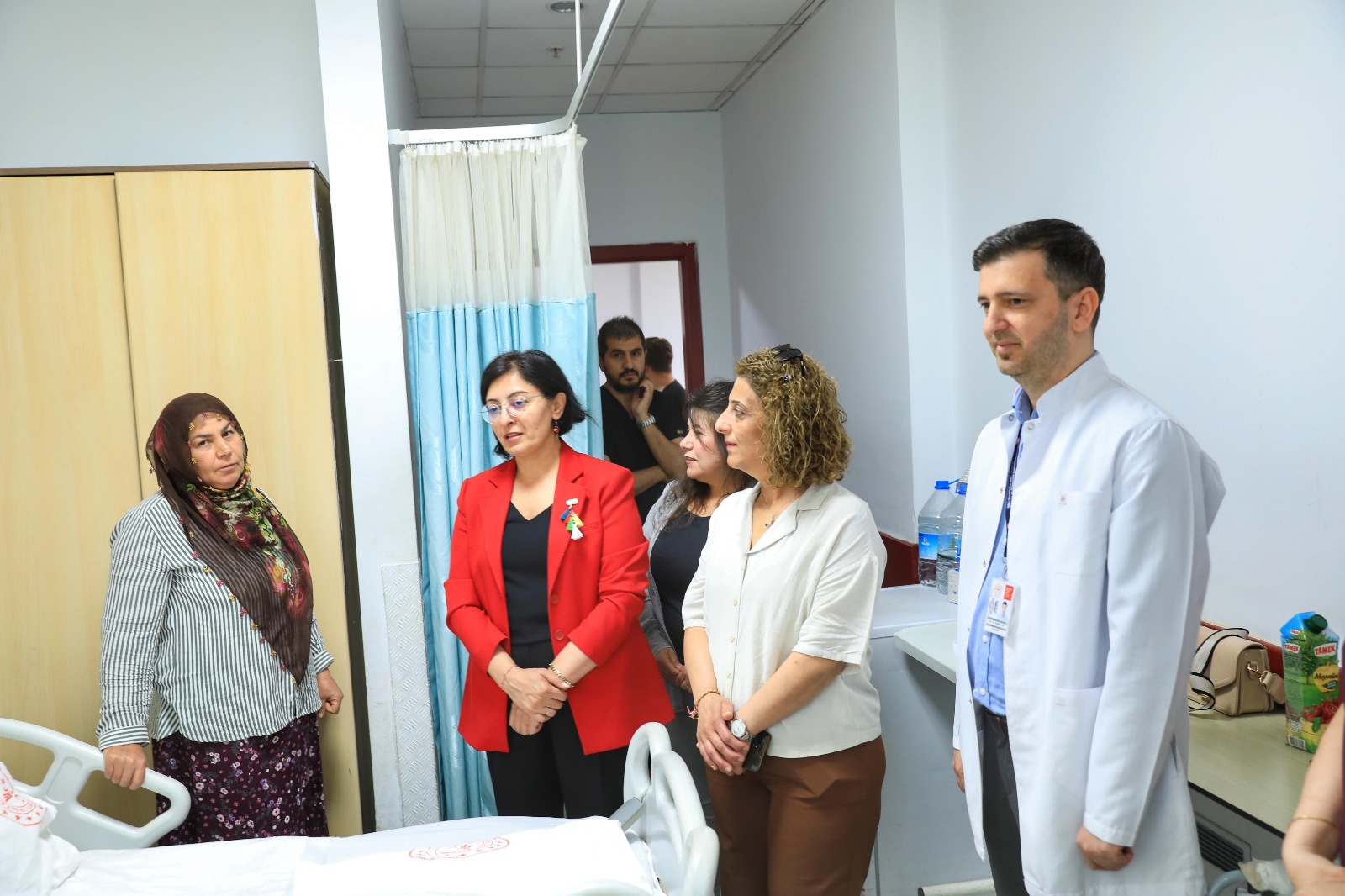 Kayapınar Belediyesi Eş Başkanı Sincar’dan Gazi Yaşargil Araştırma Hastanesi’ne ziyaret