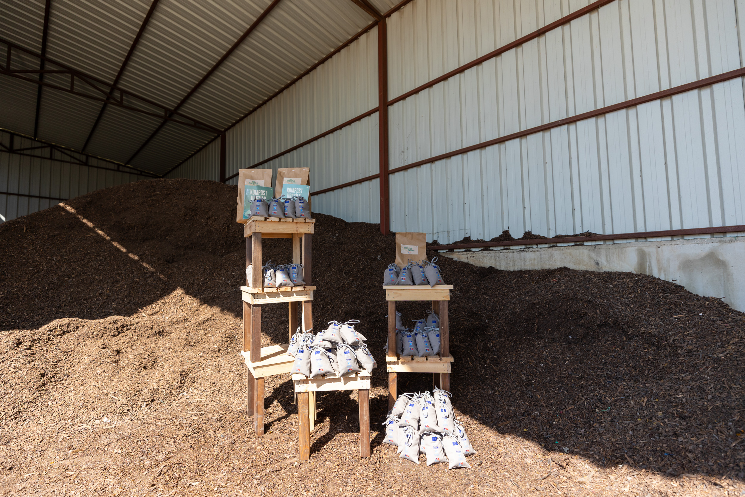 Mersin Büyükşehir Belediyesi’nden organik atıklardan kompost üretimi