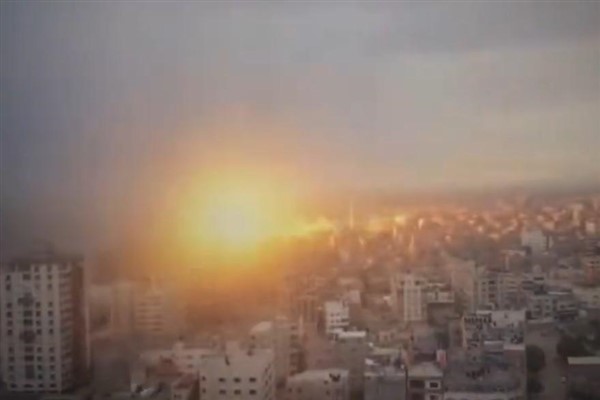 Gazze’de  İsrail’in düzenlediği hava saldırılarında onlarca kişi öldürüldü