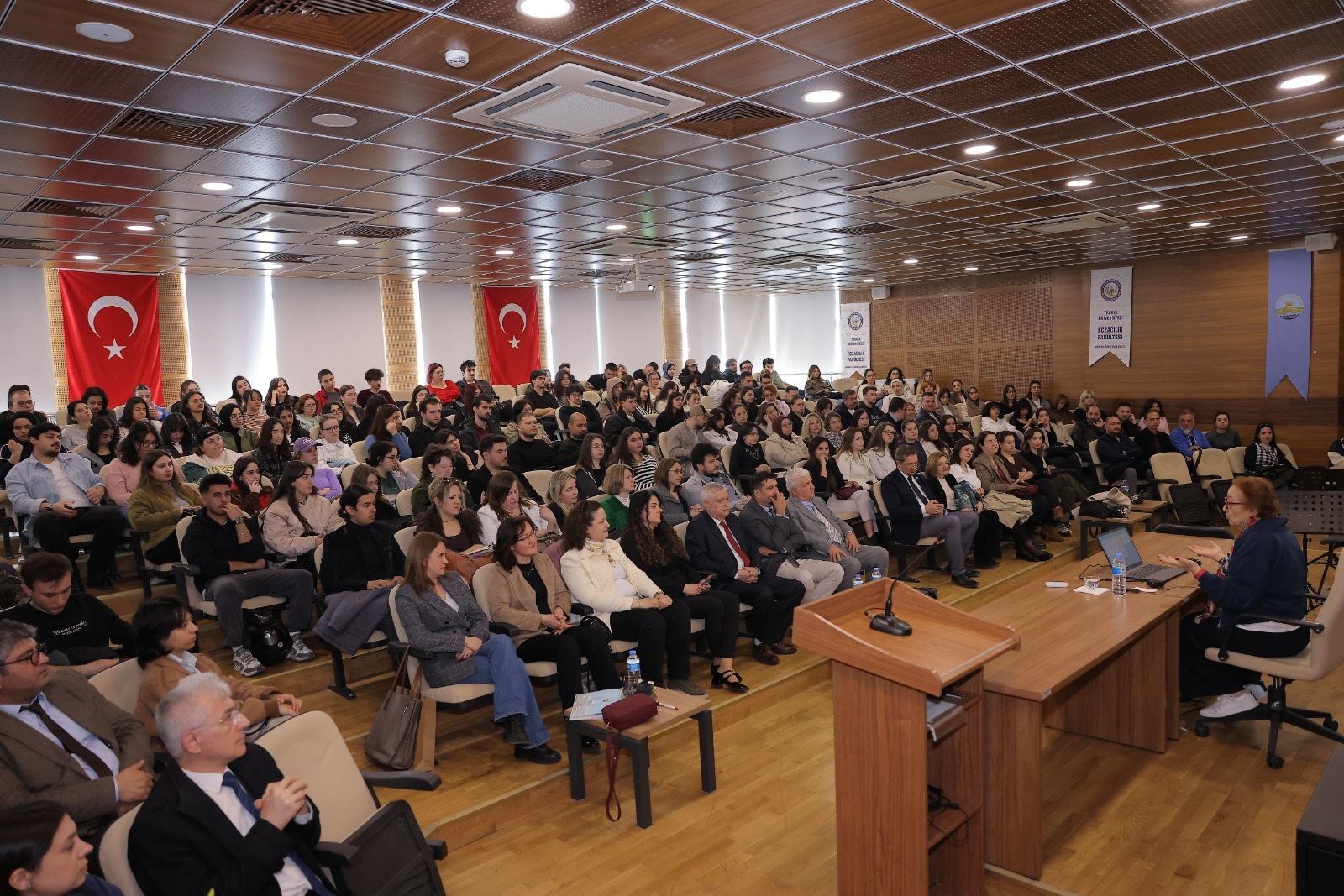 Trakya Üniversitesi’nde “Metinlerarası Yolculuk” konferansı
