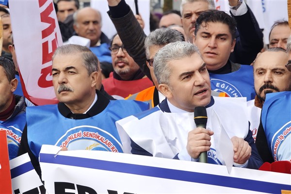 Kuruoğlu: Proje okulu uygulaması, başından itibaren yanlış bir mantığa dayanmaktadır