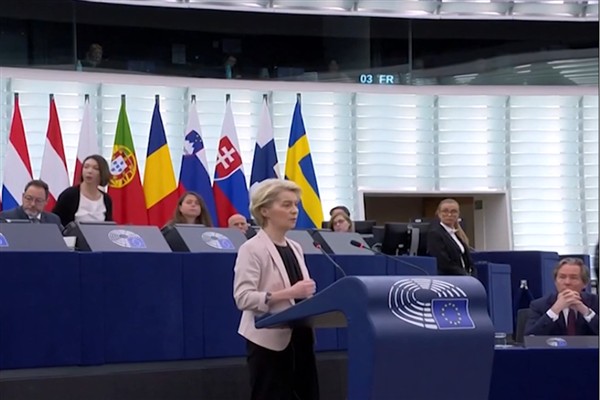 AB, ABD’ye karşı misilleme gümrük  tarifelerini  durdurdu