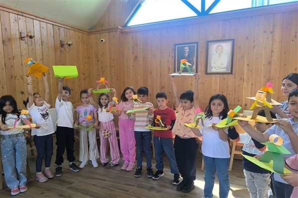 Eskişehir Çocuk Hakları Birimi’nden çocuklara yönelik “Kartondan Kukla Yapımı” etkinliği