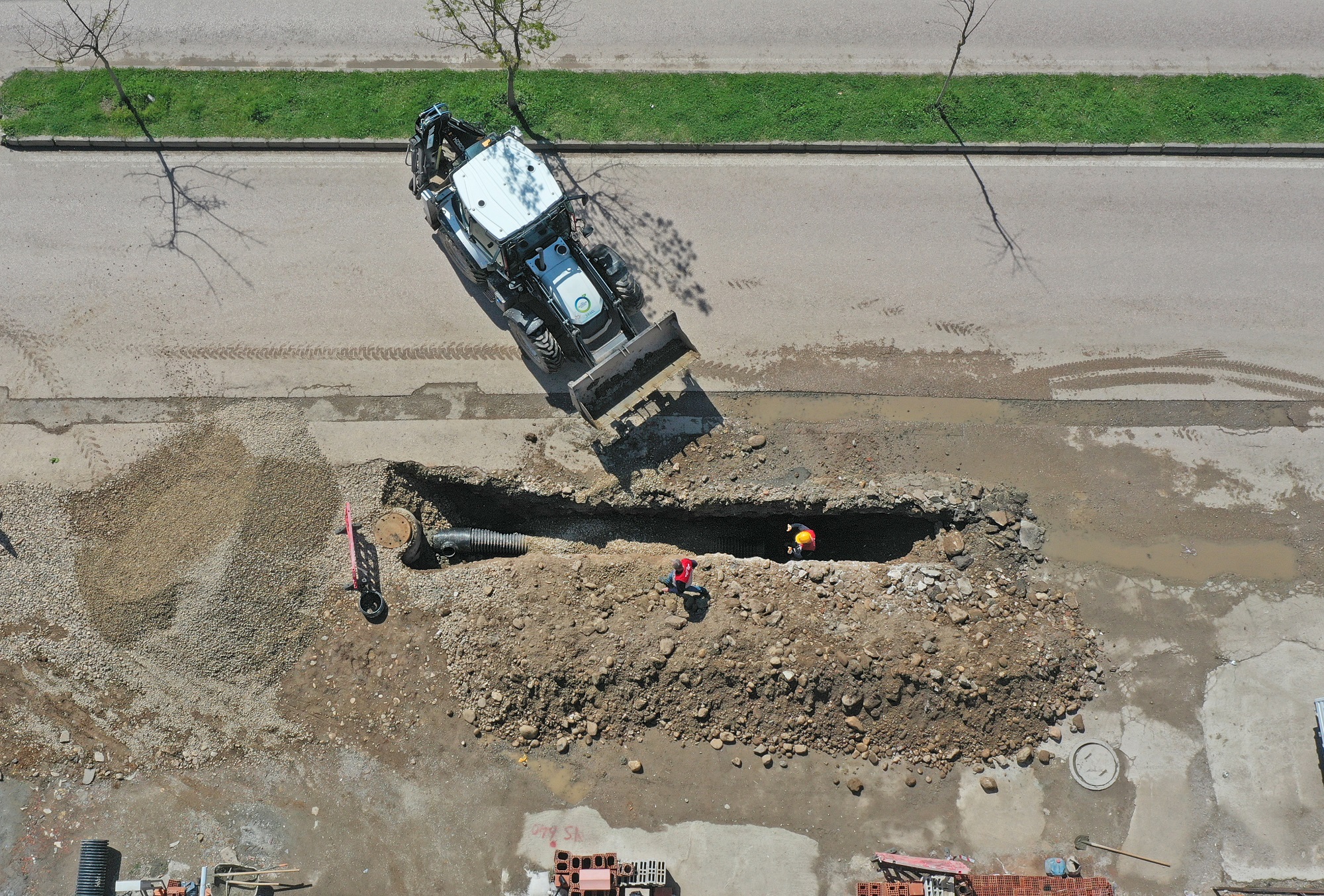 Ordu Büyükşehir Belediyesi’nden Fatsa’ya yağmur suyu hattı çalışması