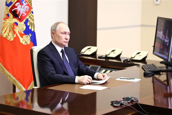 Putin, Rusya Silahlı Kuvvetleri Genelkurmay Başkanı Gerasimov ile görüştü