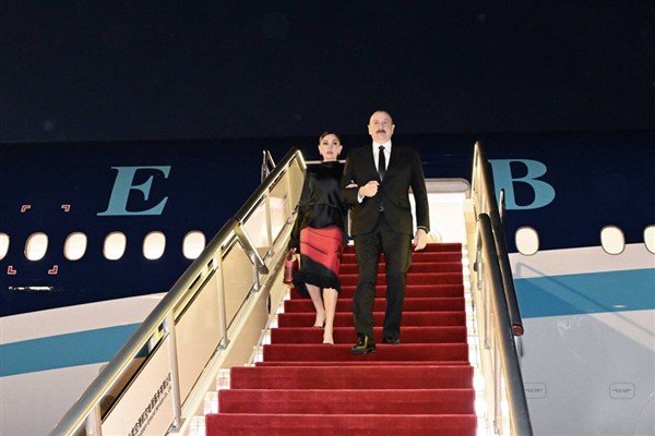 Azerbaycan Cumhurbaşkanı Aliyev, Çin’e gitti