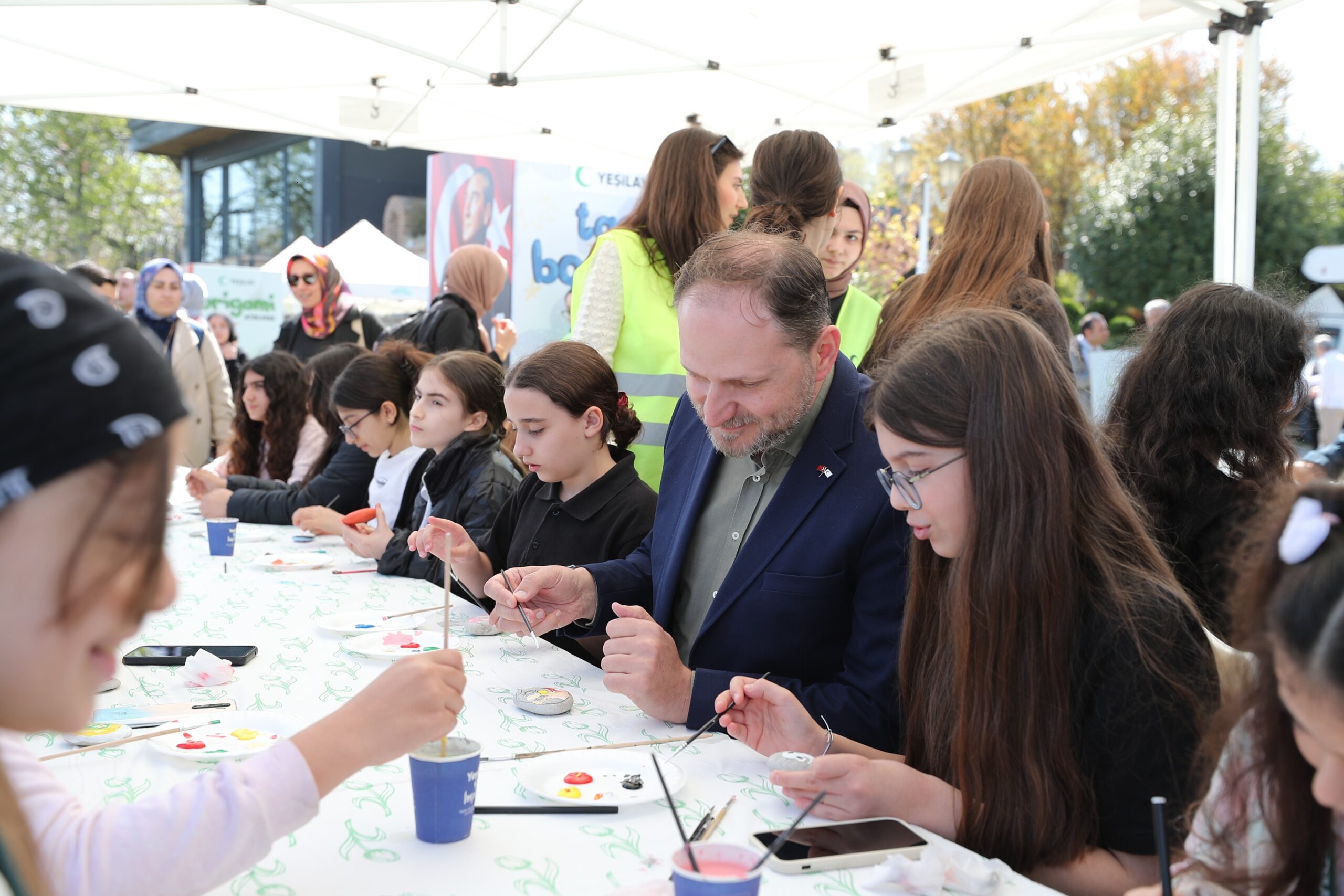 Türkiye’nin Yeşilay’ı 23 Nisan’ı coşkuyla kutladı