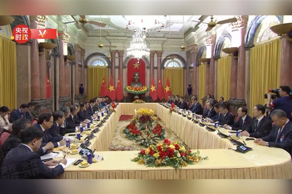 Xi Jinping, Vietnam Devlet Başkanı Luong Cuong ile görüştü