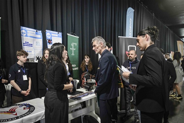 Ankara’da “1 Fikir 1 Türkiye” Türkiye finali ve “1 Idea 1 World” yarışması düzenlendi