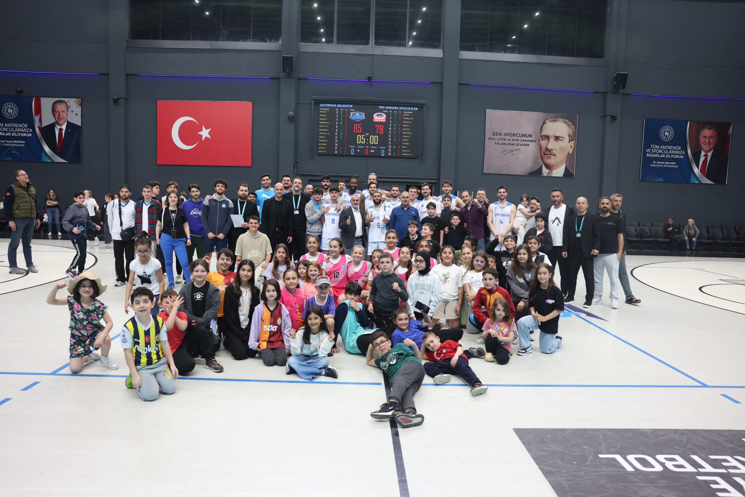 Çayırova Belediyesi, yarı final için sahaya çıkıyor