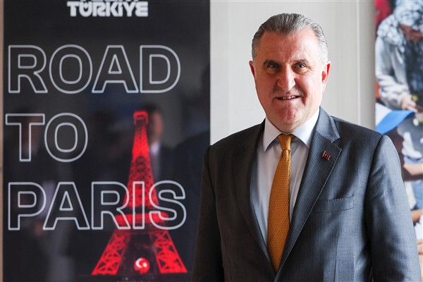 Bakan Bak, Meclis’te çocuklarla bir araya geldi