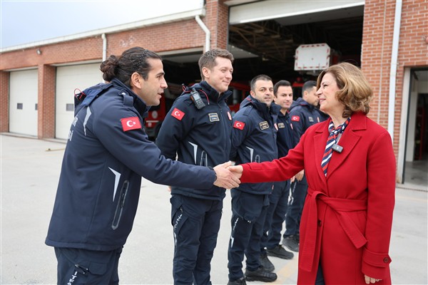 Başkan Ünlüce: Hemşehrilerimiz için büyük bir özveriyle çalışıyoruz