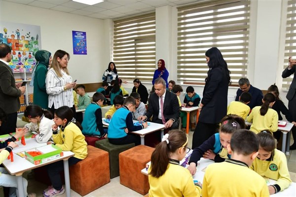 Vali Çiçek’ten İnönü İlkokulu’na ziyaret