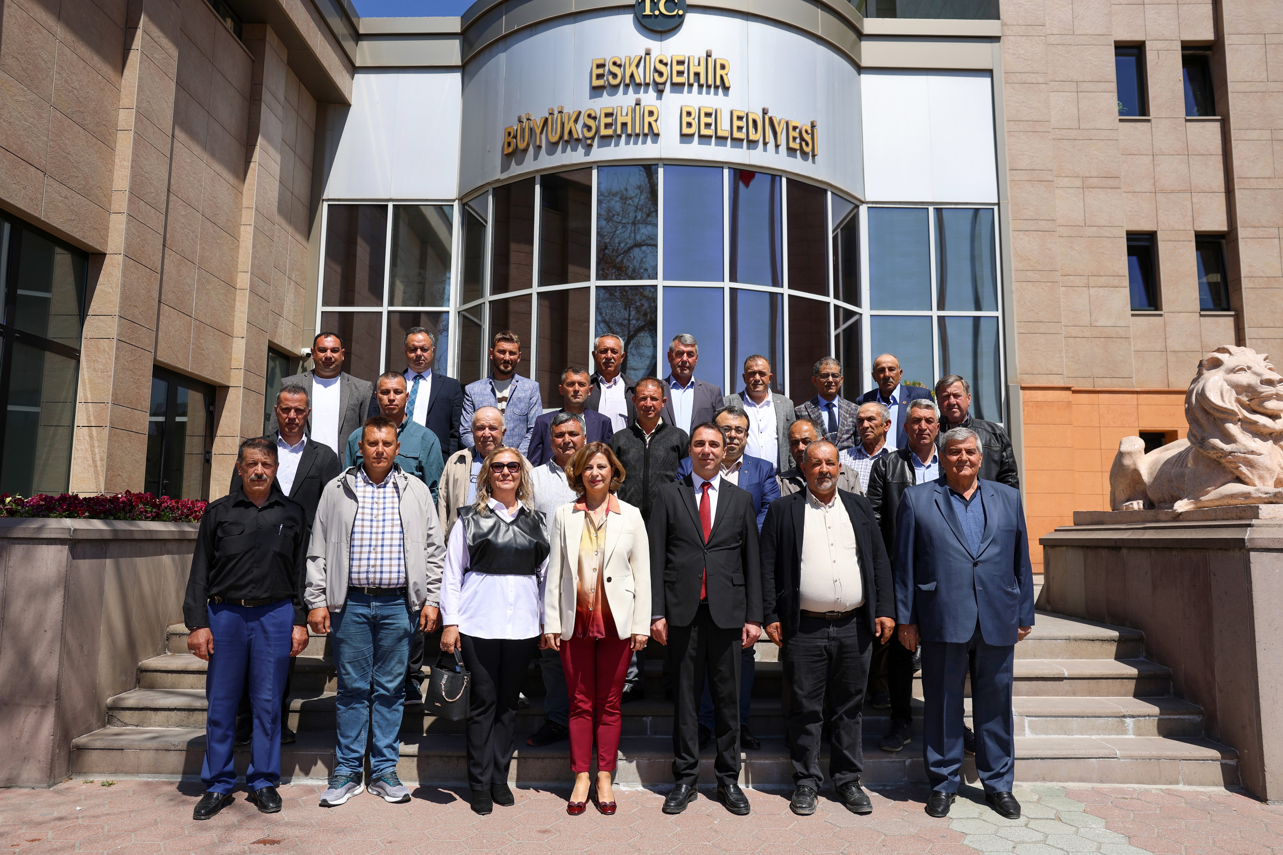 Başkan Ünlüce, Beylikovalı muhtarlar ile buluştu