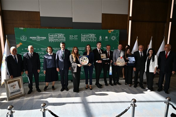 Uluslararası Manisa Mesir Macunu Festivali, katılımcıları bir araya getirdi