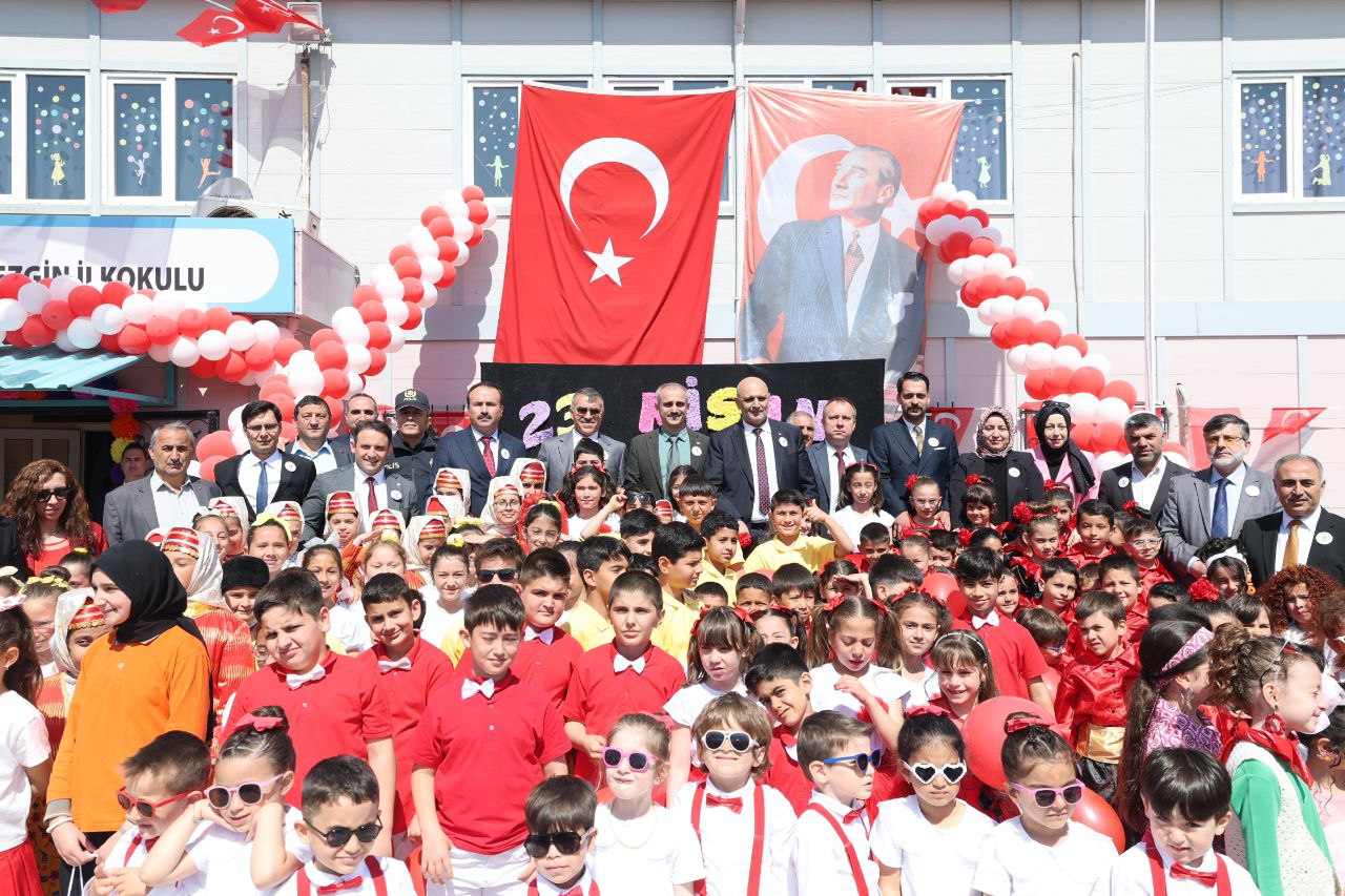 Çayırova’da 23 Nisan kutlandı