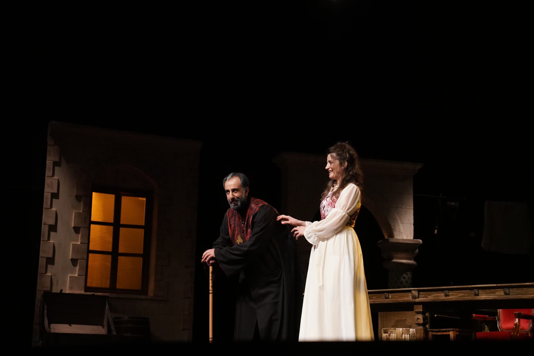 Eş Başkan Bucak, Romeo û Juliet’in gösterimini izledi