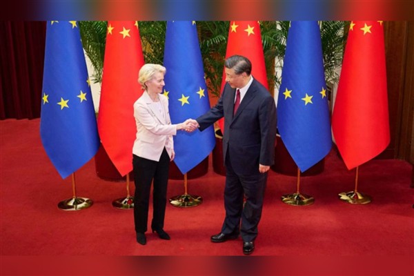 AB, Trump ile ticaret anlaşmasına varmanın koşulu olarak Çin’den ayrılmayacak