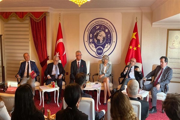 Yeni Dünya Araştırmaları Merkezi, ilk toplantısını gerçekleştirdi