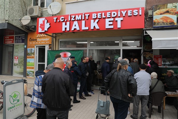 Kocaeli Halk Et, Yenişehir Mahallesi’nde hizmete başladı