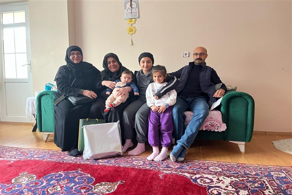 Sapanca’da başlatılan “Hoş geldin Bebek” projesi kapsamında ev ziyaretleri düzenleniyor