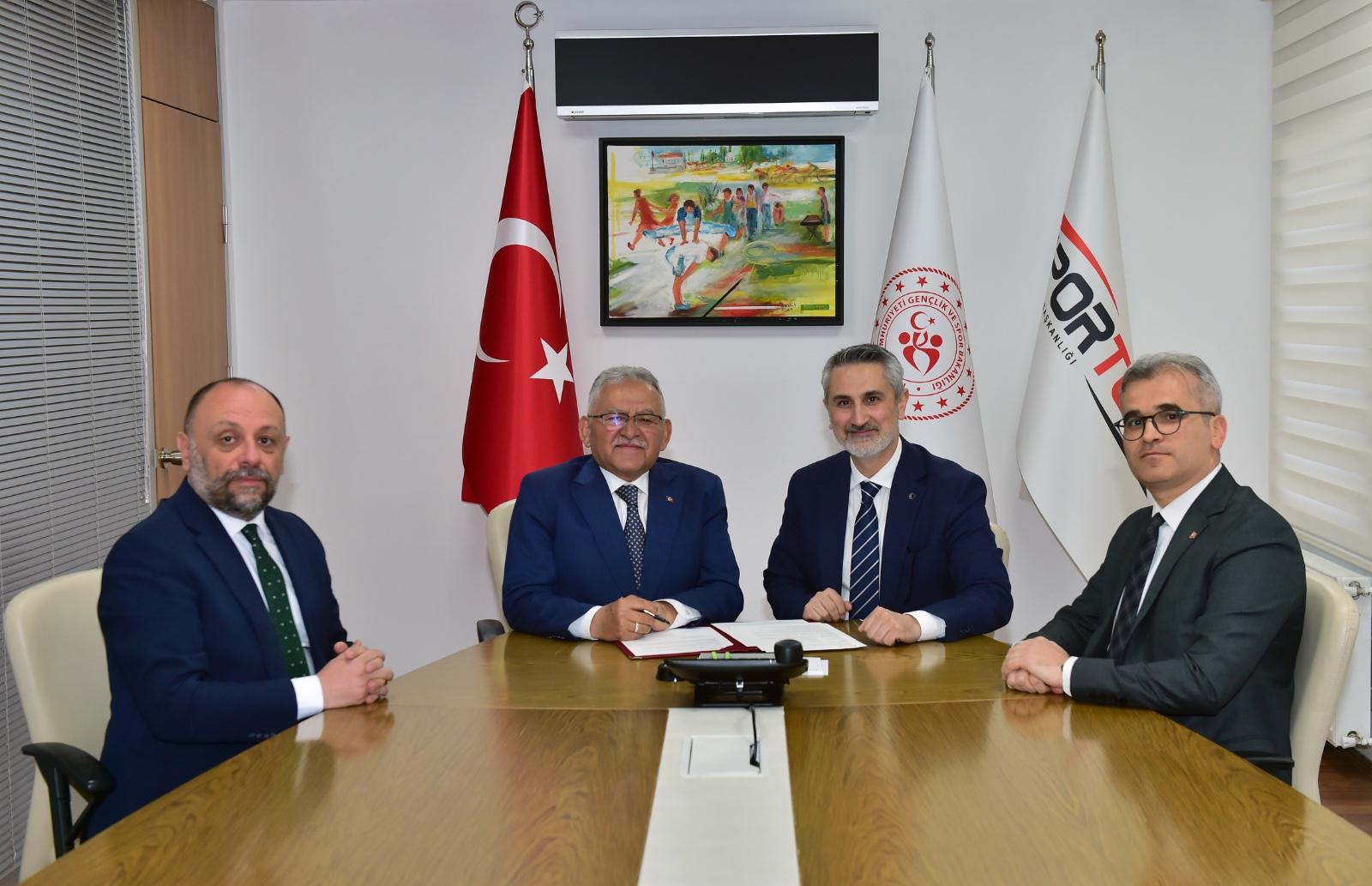 Erciyes Yüksek İrtifa Kamp Merkezi’ne Atletizm Pisti yapılacak