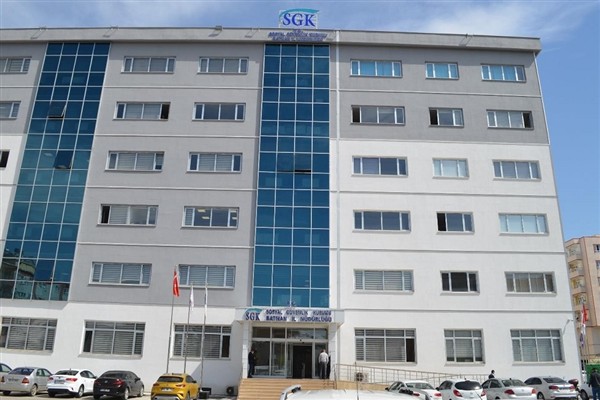 Batman Sosyal Güvenlik İl Müdürlüğü, resmi karne uygulamasında birinci oldu