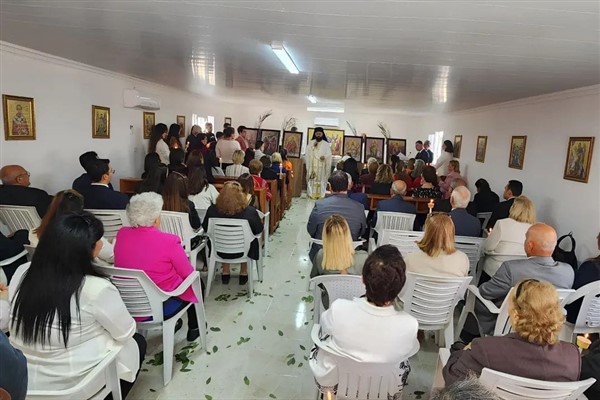 Arsuz’da Paskalya ayini düzenlendi