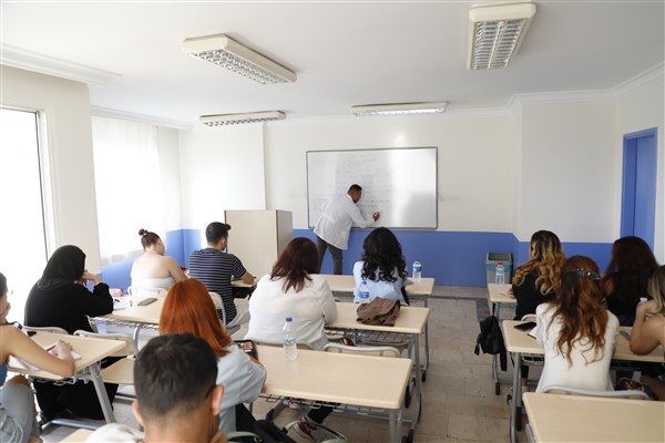 Aydın’da memur adayları için KPSS hazırlık kursları düzenleniyor