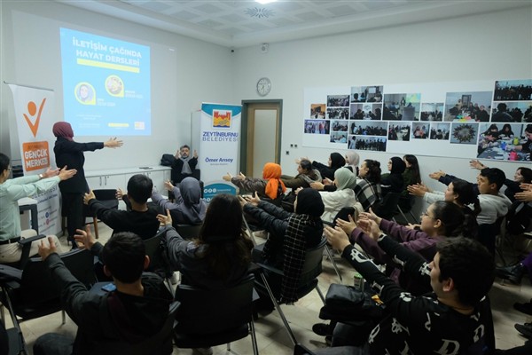 ZEYGEM’in “İletişim Çağında Hayat Dersleri” seminerleri devam ediyor