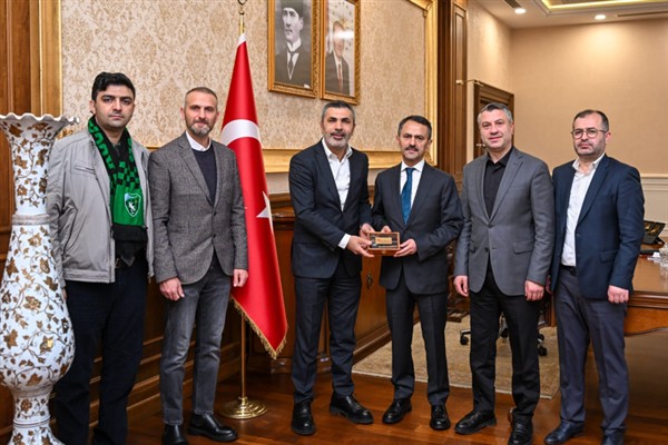 Pusula Gençlik ve Düşünce Derneği’nden Vali Aktaş’a ziyaret