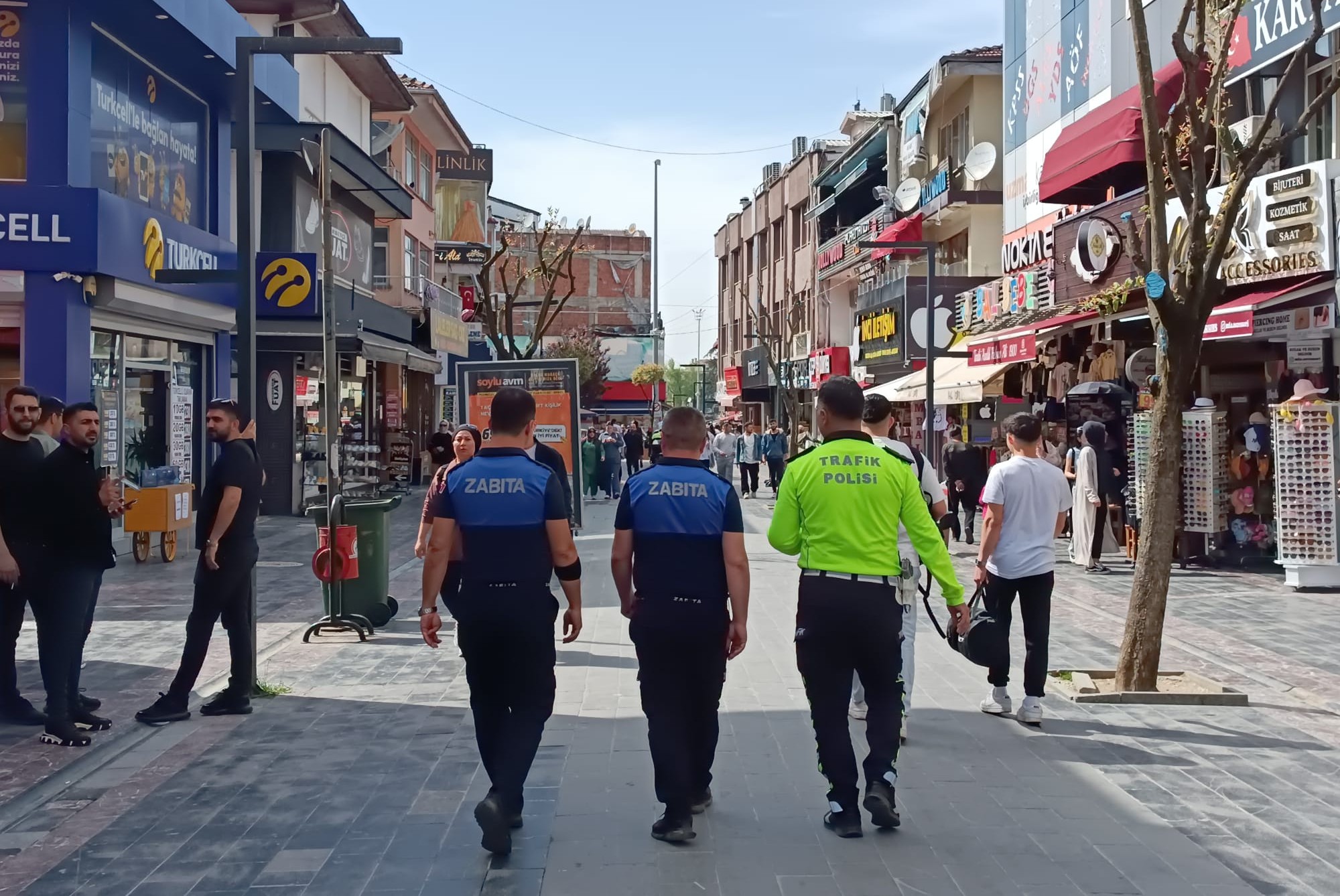 Düzce’de trafiğe kapalı alanlarda motosiklet denetimi
