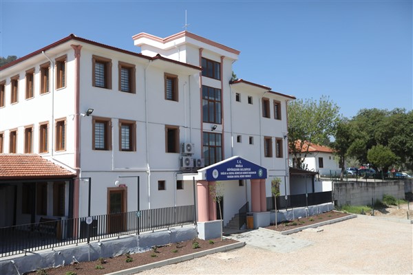 Yatağan Kadın Yaşam ve Sosyal Hizmet Merkezi açıldı