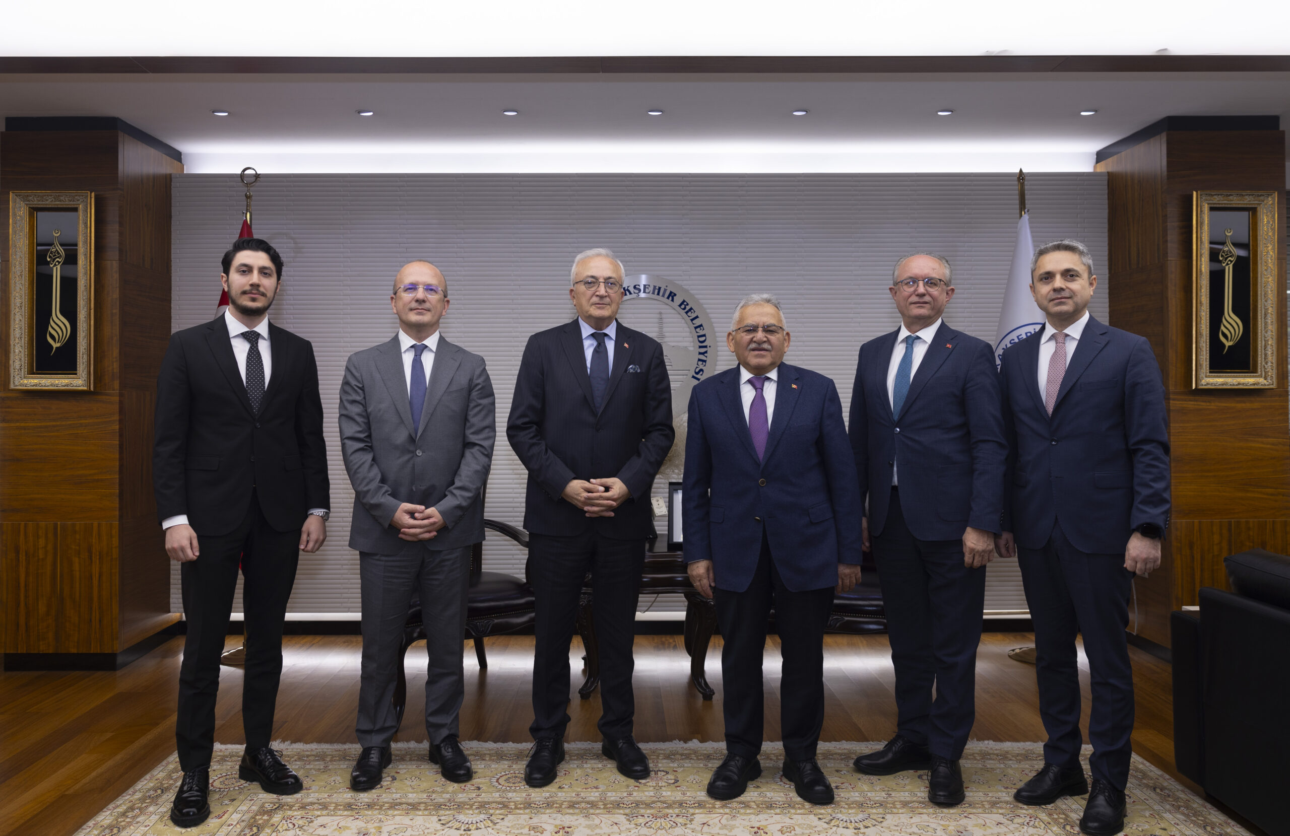 Aksa Doğalgaz yöneticilerinden Başkan Büyükkılıç’a ziyaret