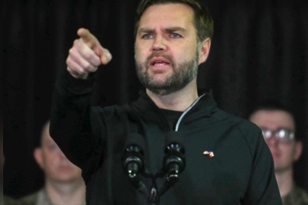 Vance, Ukrayna’daki çatışmanın devam etmesinin Kiev’e zafer getirmeyeceğine inanıyor