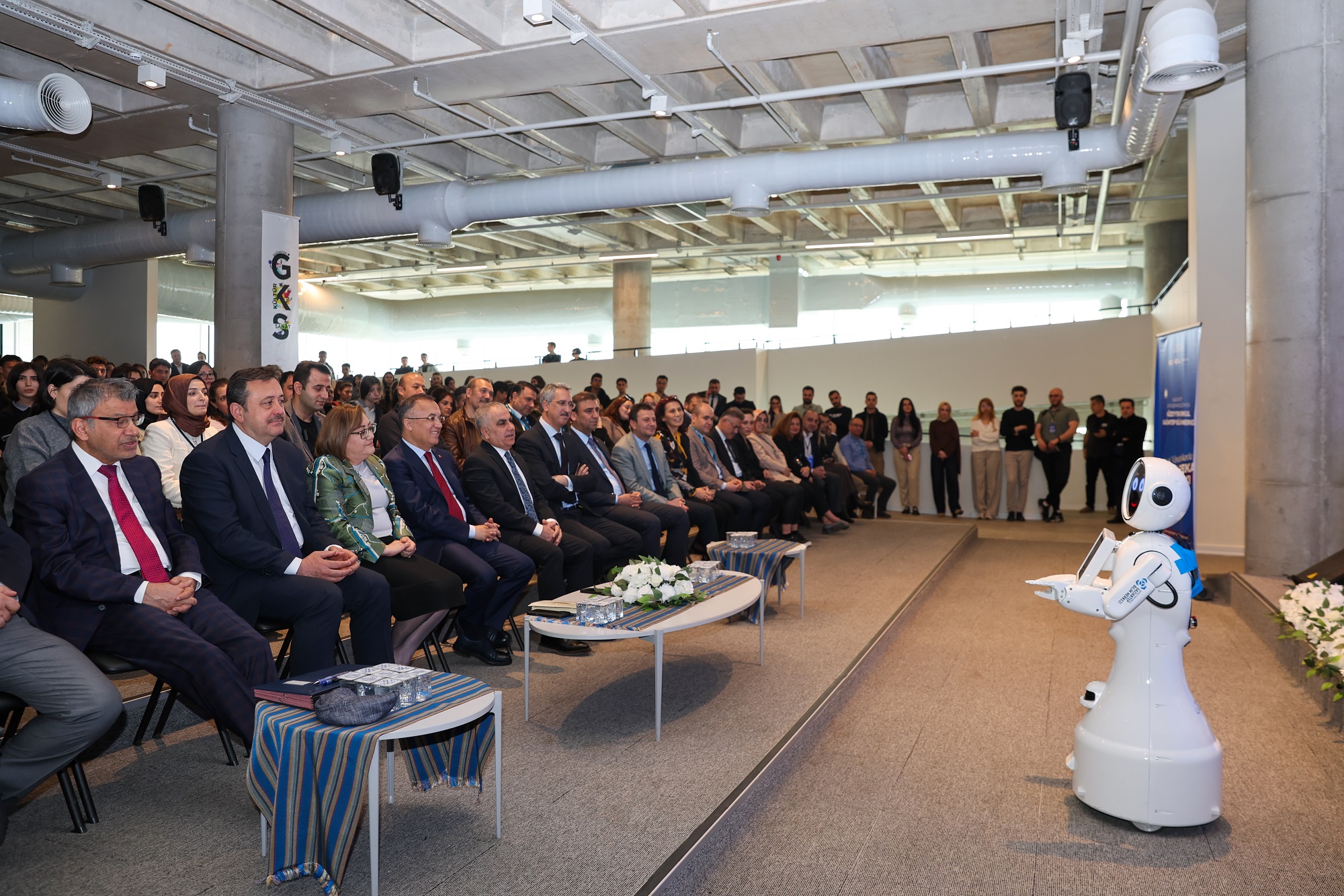 Gaziantep Büyükşehir Belediyesi, “Yerel Yönetimlerde Yapay Zeka Çalıştayı” gerçekleştirdi