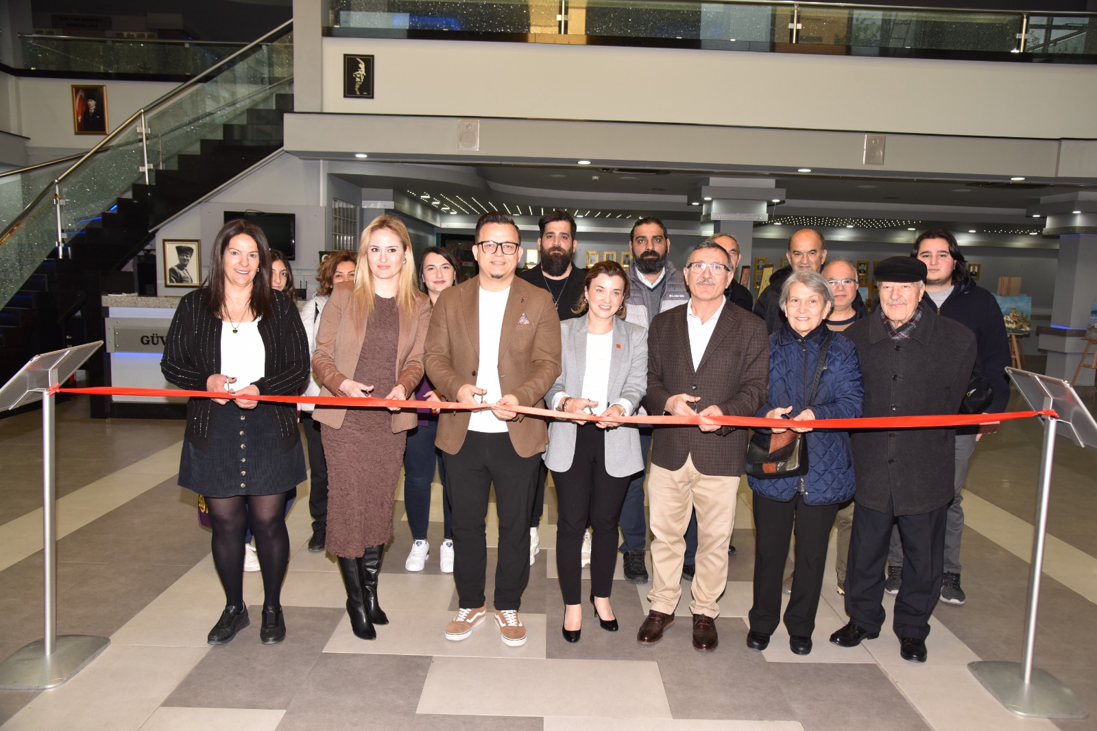 “Hayat ve Doğa” sergisi sanatseverlerle buluştu