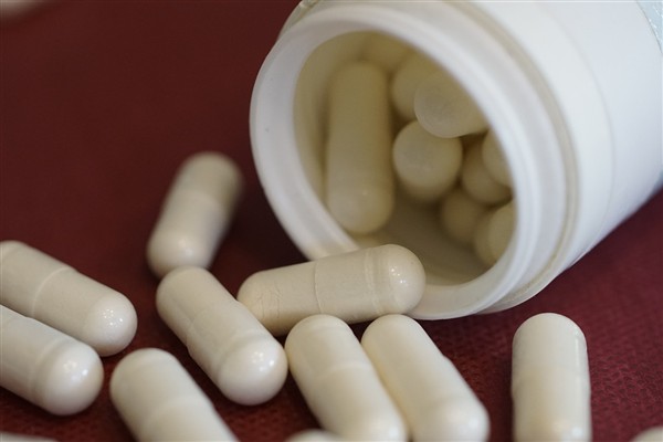 Bakan Işıkhan: Toplam 8 bin 978 adet ilaç geri ödeme kapsamında yer almaktadır