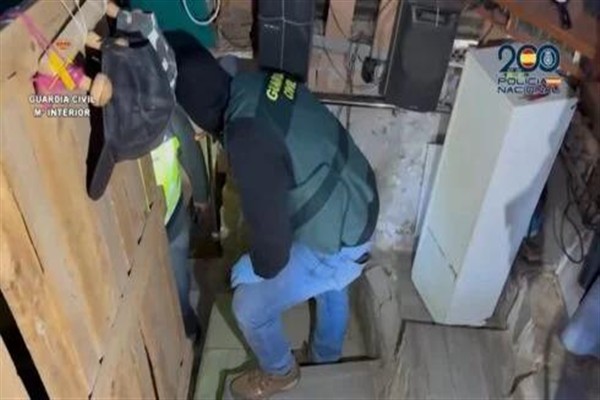 İspanyol polisi yasadışı yeraltı atış poligonu ortaya çıkardı