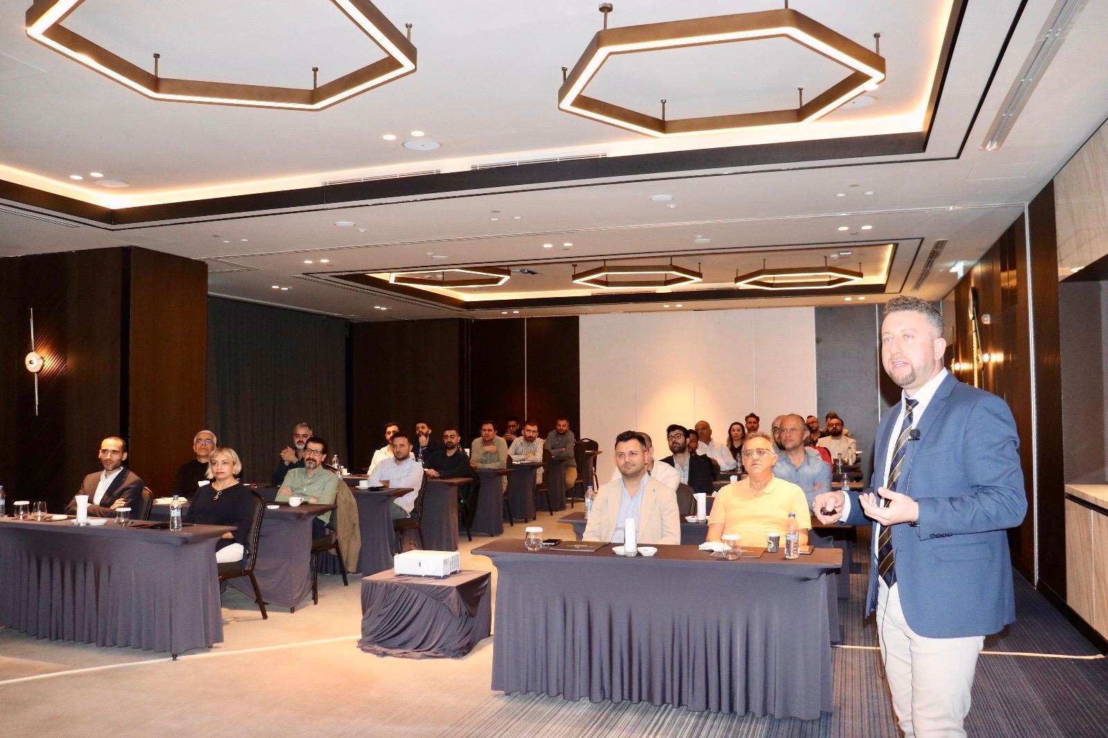 HRÜ Hastanesi’nde sanal kalp anjiyografisi toplantısı düzenlendi