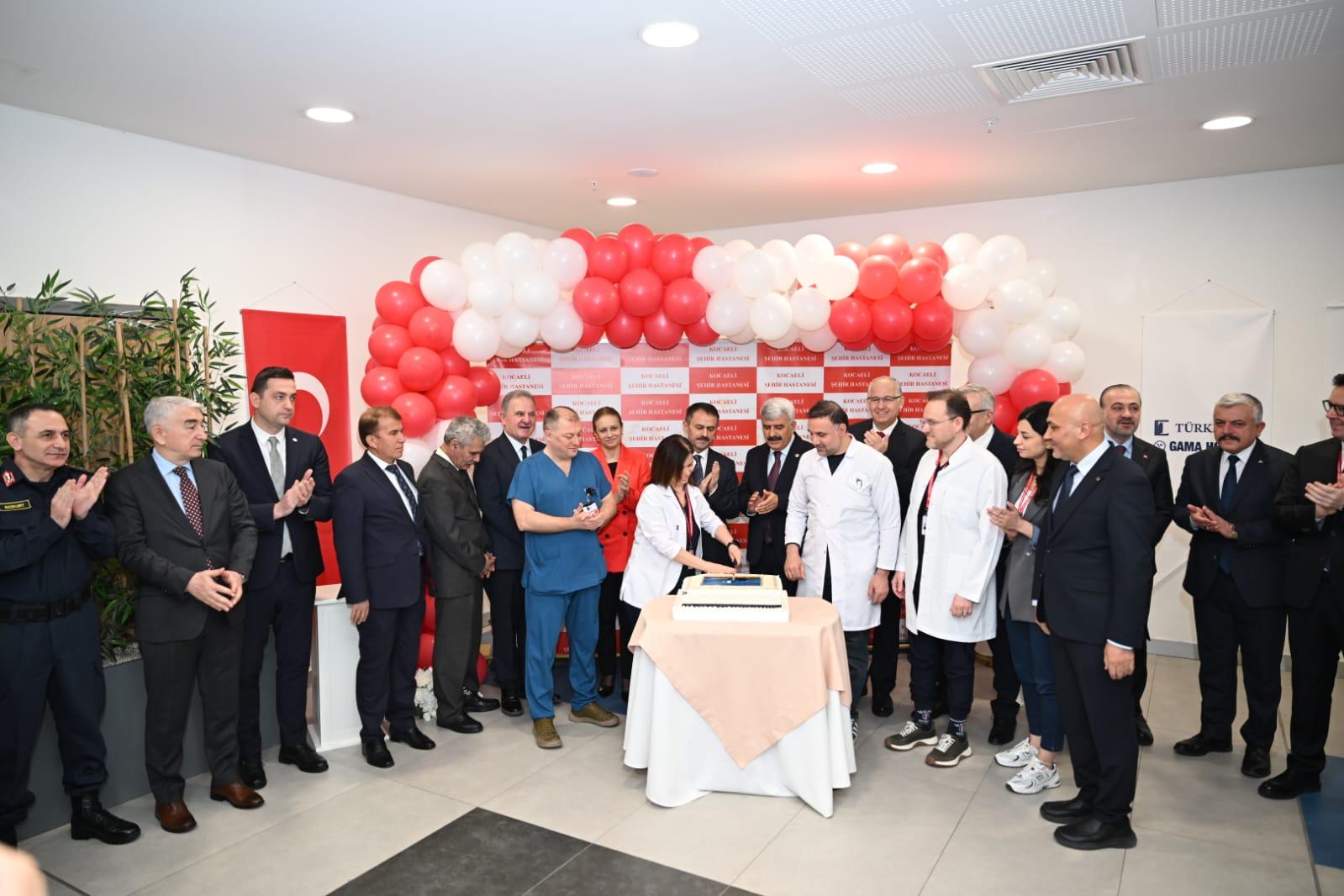 Kocaeli Şehir Hastanesi’nin 2. yılı düzenlenen programla kutlandı