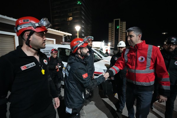 Kartal Belediyesi Arama Kurtarma Ekibi akreditasyon sınavını başarıyla geçti