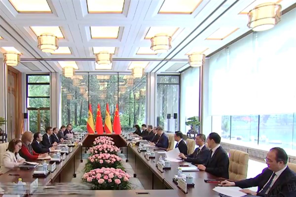 İspanya ABD tarifelerinin belirsizliğinde Çin ile daha yakın ticaret ilişkileri hedefliyor