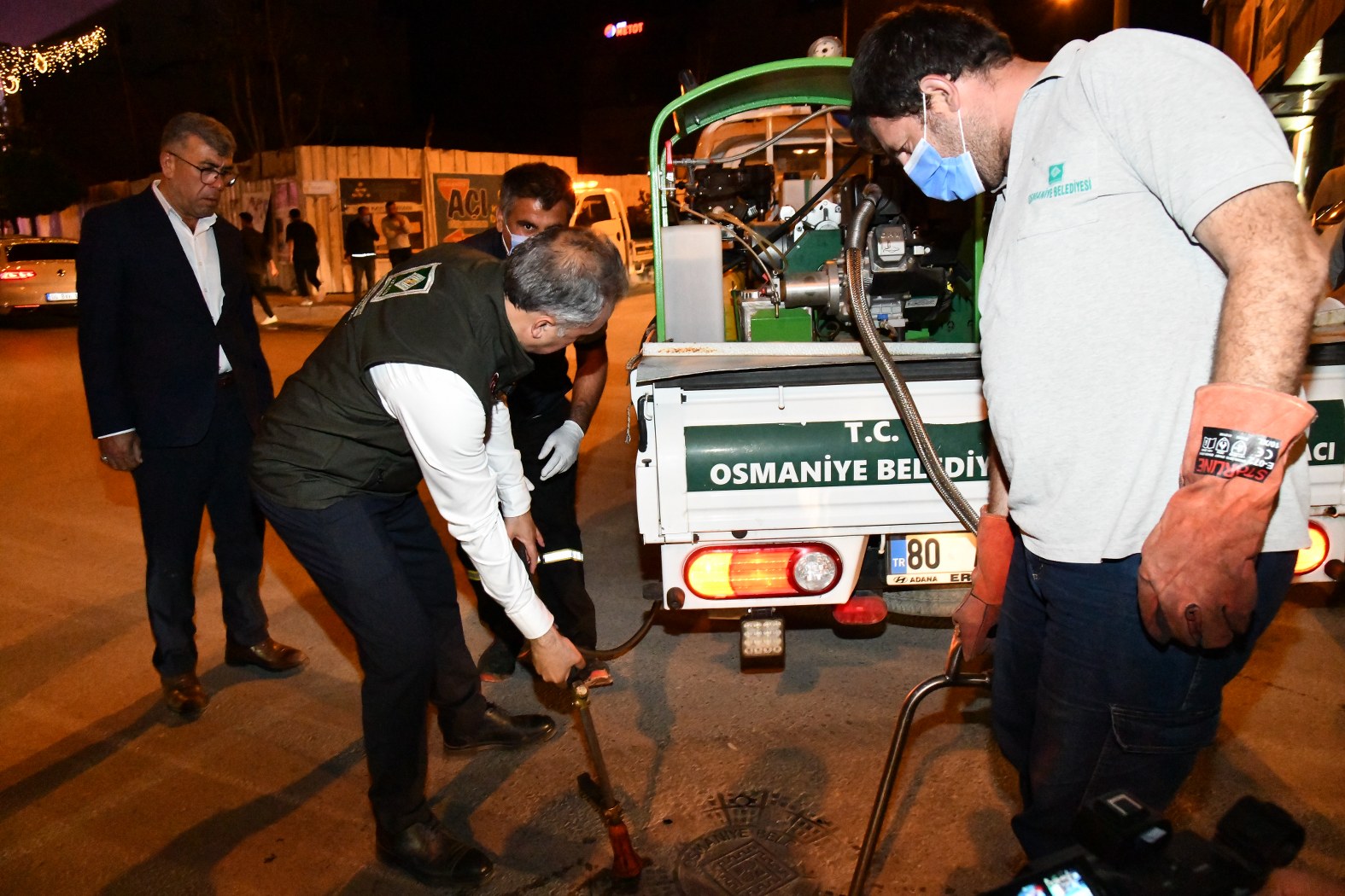 Osmaniye’de larva ve uçkunla mücadele sürüyor