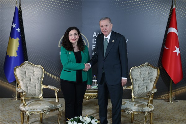 Cumhurbaşkanı Recep Erdoğan, Kosovalı mevkidaşı Osmani-Sadriu ile bir araya geldi