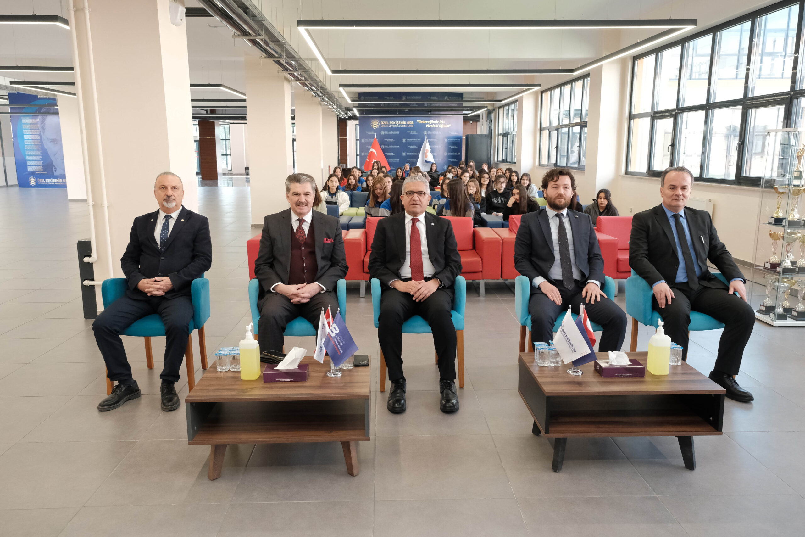 ÖZEL EOSB MTAL’DE KORUYUCU HPV AŞISININ UYGULAMASINA BAŞLANDI