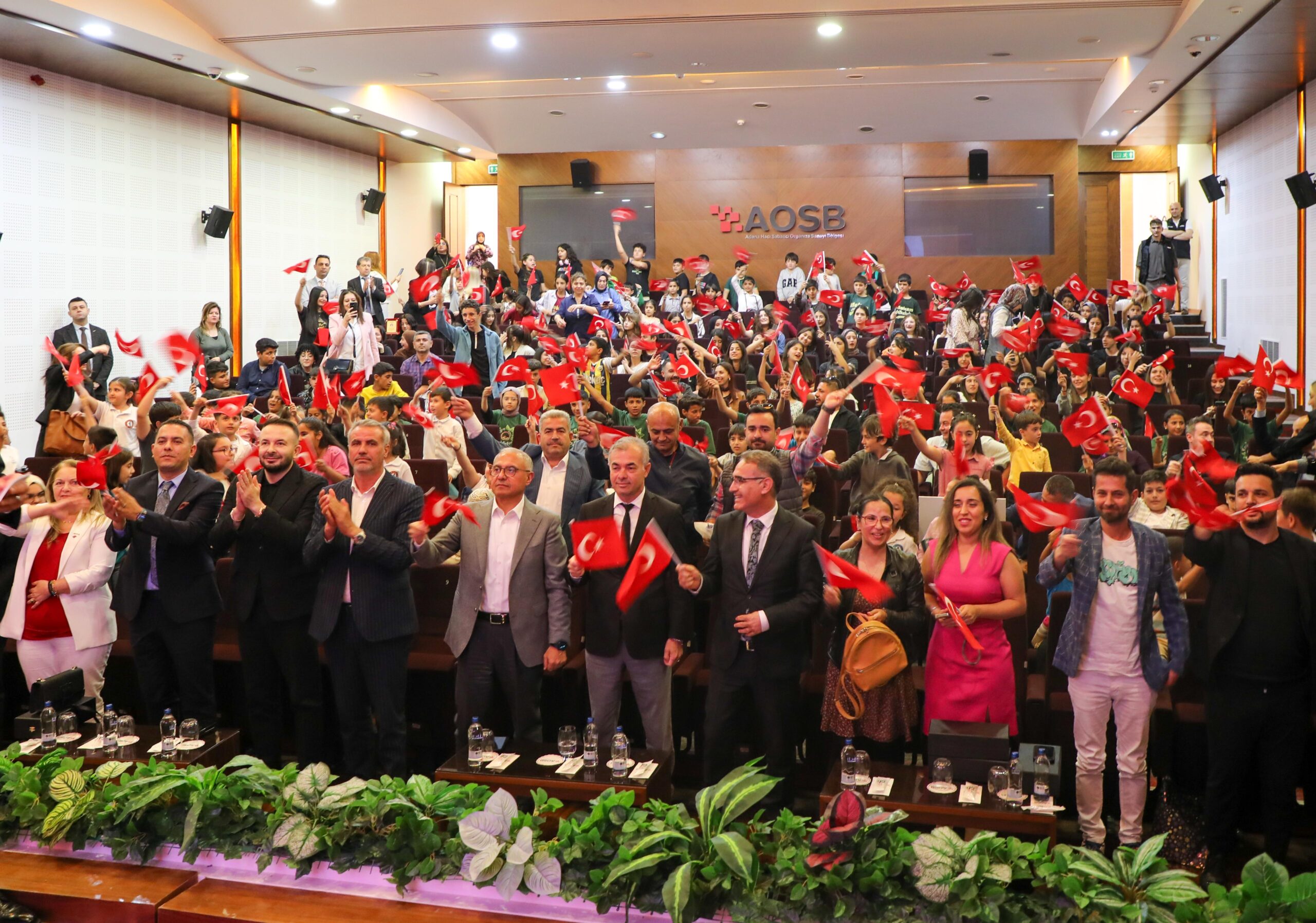 “AOSB’nin 7. Geleneksel Resim Yarışmasında Sanayi, Çocukların Hayal Gücüyle Buluştu”