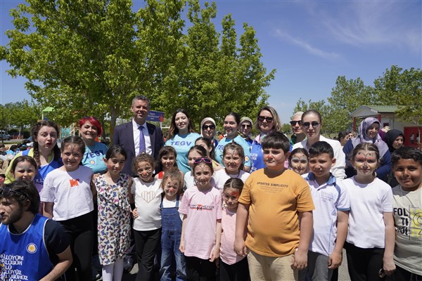 Başkan Sarıkurt, özel çocuklarla piknikte buluştu